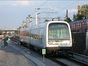 Metro i Vanløse
Foto: Helge Bay, d. 06.09.2004